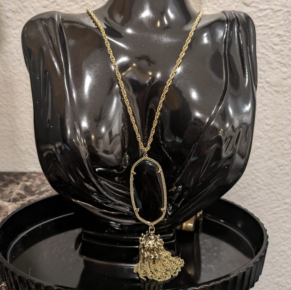 KENDRA SCOTT NECKLACE